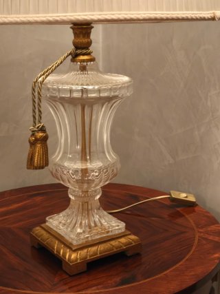 Lampada da tavolo design elegante