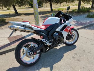 Yamaha R1 2008 48.500 km