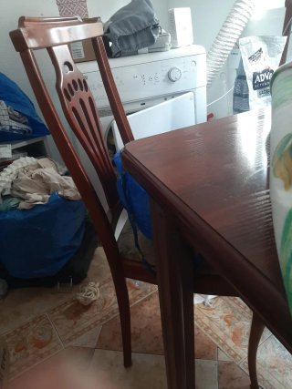 Mueble salón + mesa extensible + 4 sillas