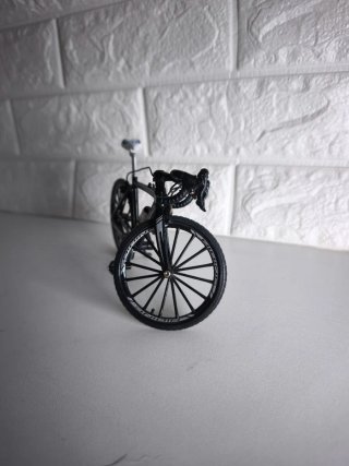 Bicicleta de montaña miniatura