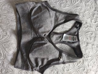 Top deportivo Gymshark gris talla S