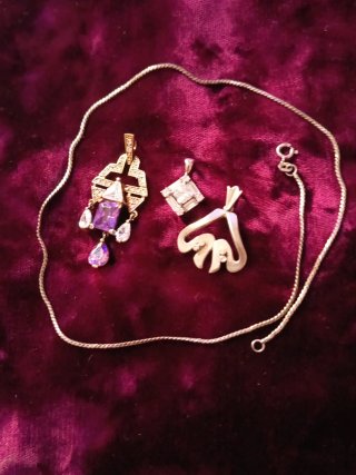 Colgantes de plata con piedras
