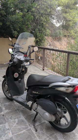 Honda SH 125 Scooter Negra