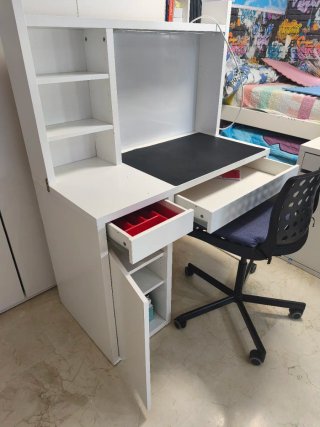 Escritorio Ikea Blanco y Negro