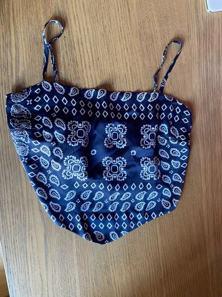 TOP TIPO PAÑUELO STRADIVARIUS