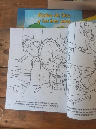 PRINCESAS CUENTOS PARA PINTAR Y ARMAR (ROMPECABEZA