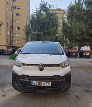 Peugeot jumpy 2025 talla M semi nuevo
