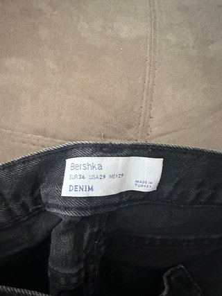 Bershka Shorts Negros Talla 36 Rotos