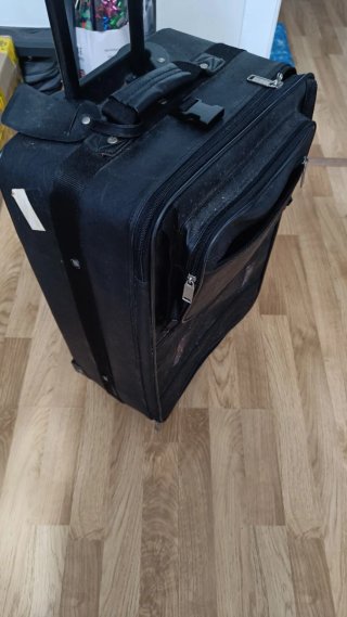 Maleta de cabina negra