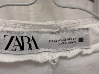 Chaleco vaquero blanco Zara