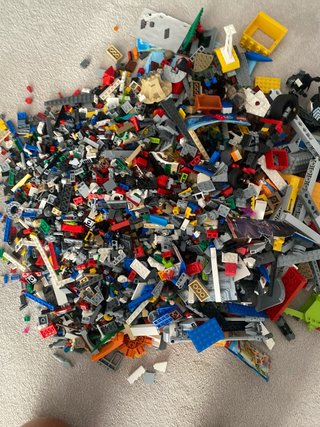 25 kg di pezzi e set LEGO
