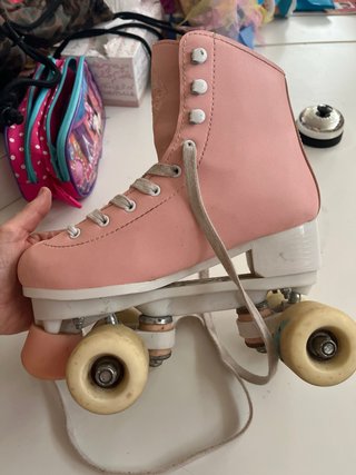 Patin de 4 ruedas rosa. Talla 37,5 decatlon