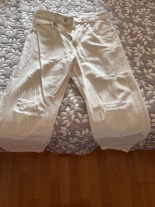 Pantalón Bershka blanco roto