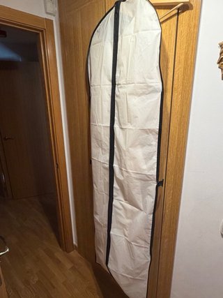 Vestido de fiesta beige encaje hecho a medida
