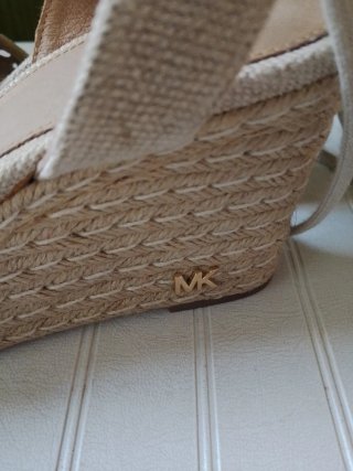 Alpargatas Beige con Lazos