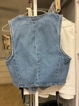 Chaleco vaquero Zara azul
