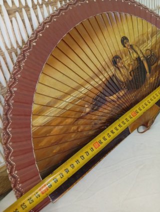 Abanico Vintage Pintado a Mano Grande