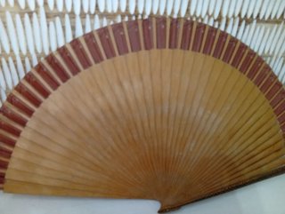 Abanico Vintage Pintado a Mano Grande