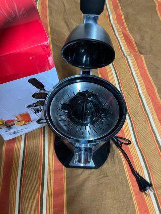 Exprimidor Ufesa Delux 600W