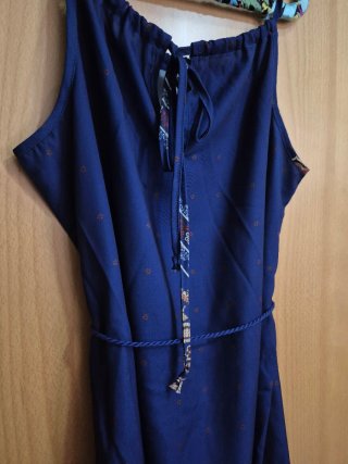 Vestido azul estampado de verano