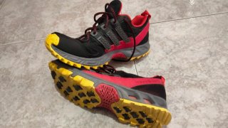 Zapatillas Adidas Hombre Negras y Rojas