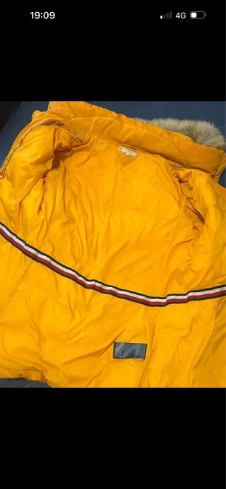 Chaqueta Tommy Hilfiger Plumas Amarilla