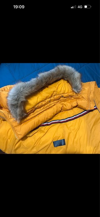 Chaqueta Tommy Hilfiger Plumas Amarilla