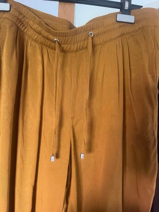 Pantalón fluido