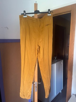 Pantalón fluido