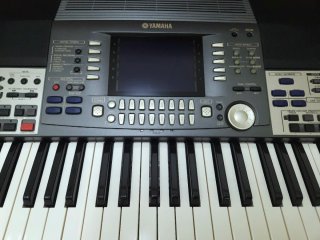Teclado Yamaha PSR 9000