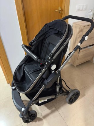 Carro de bebé negro