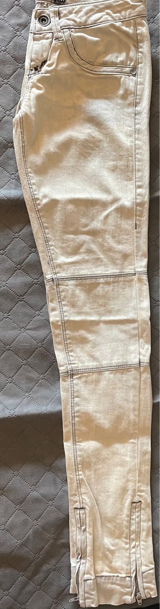 Jeans pitillo Bershka  grises 32