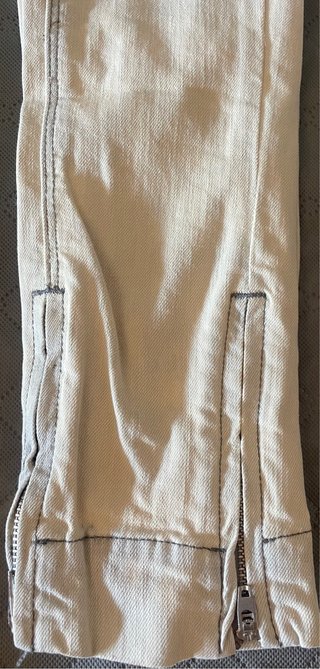 Jeans pitillo Bershka  grises 32
