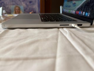 MacBook Pro 14 M1 Max 32GB/512GB Silver 193 cicli