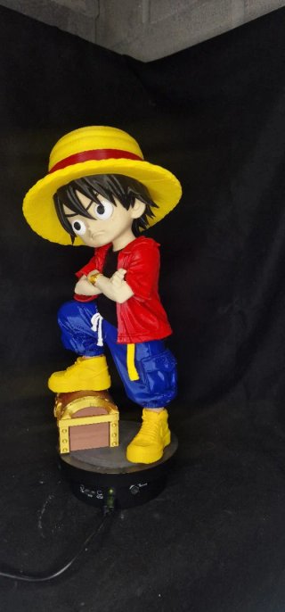 Figura Luffy Estilo Urbano One Piece 30cm