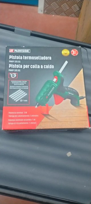 Pistola de Silicona Parkside PNKP 105 B1