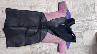 Neopreno corto talla S-M bastante usado