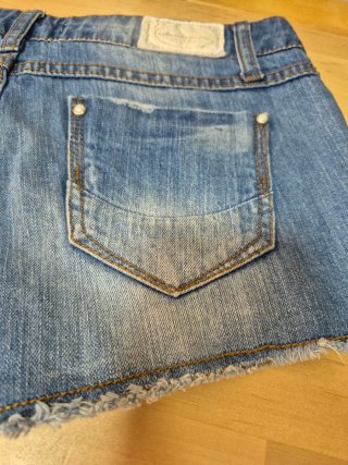 Shorts vaqueros Stradivarius con perlas