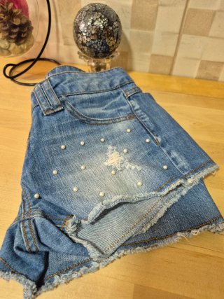 Shorts vaqueros Stradivarius con perlas