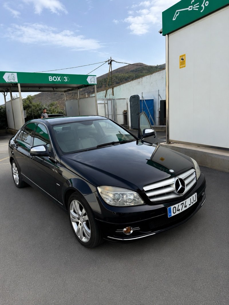 Mercedes-Benz Clase C 2009 - foto 1