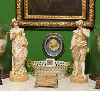 Figuras biscuit SITZENDORF S.XIX