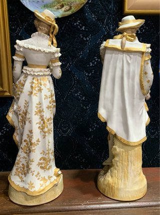 Figuras biscuit SITZENDORF S.XIX