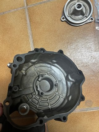 Tapa alternador estator y junta Suzuki GSX R600