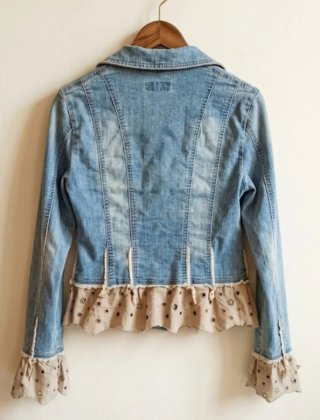 Cazadora vaquera Vintage Y2K detalles boho