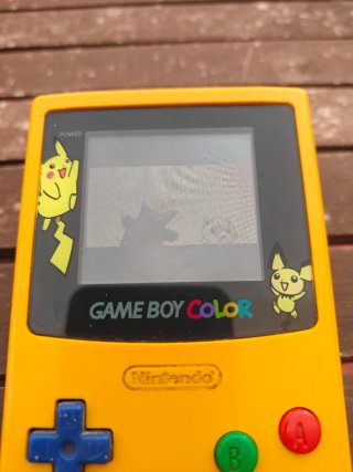 Game Boy Color Pikachu + 9 Juegos