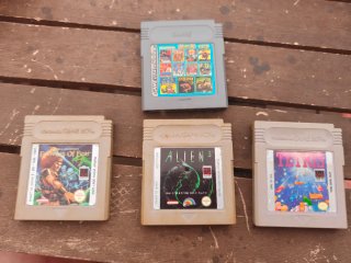 Game Boy Color Pikachu + 9 Juegos