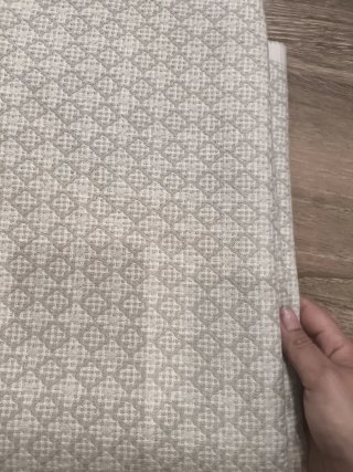 Retal de tela beige y blanco