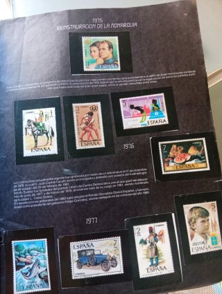 Álbum Sellos del Mundo - Cromos Adhesivos