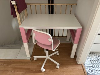 Escritorio PAHL y Silla Infantil Ikea Rosa/Blanco