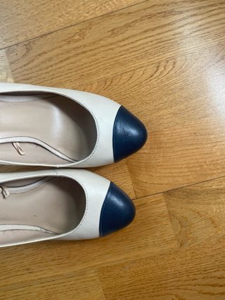 Zapatos de tacón beige y azul talla 37 de zara.